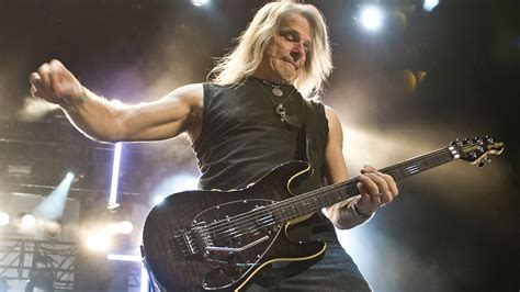 Steve Morse Gives You A Technique Masterclass With This Exclusive Track