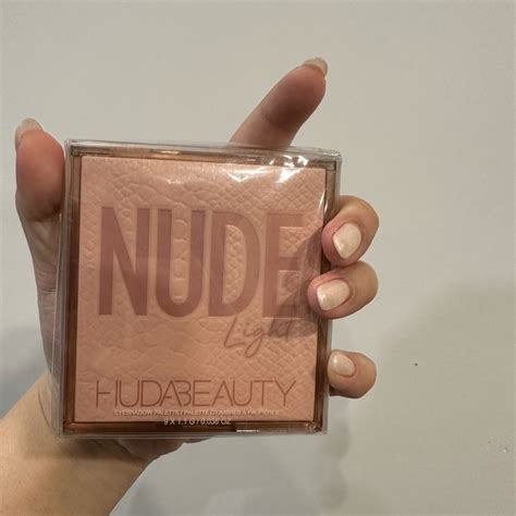 Huda beauty 九宮格眼影 Nude Obsessions light 打亮盤 huda beauty眼影 蝦皮購物