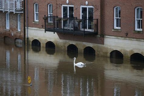 Heavy Rainfall Causes Flooding Travel Disruptions In Uk