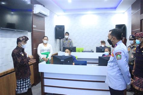 Wabup Edi Sidak Perdana Di Kantor Dinas Perhubungan Tabanan KataBali