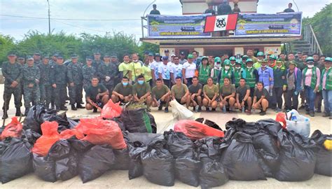 M S De Dos Toneladas De Basura Son Retiradas De La Ribera Del R O Ucayali