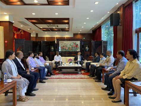 Ambassador Yao Wen Meets With Bangladeshi Scholar Delegation