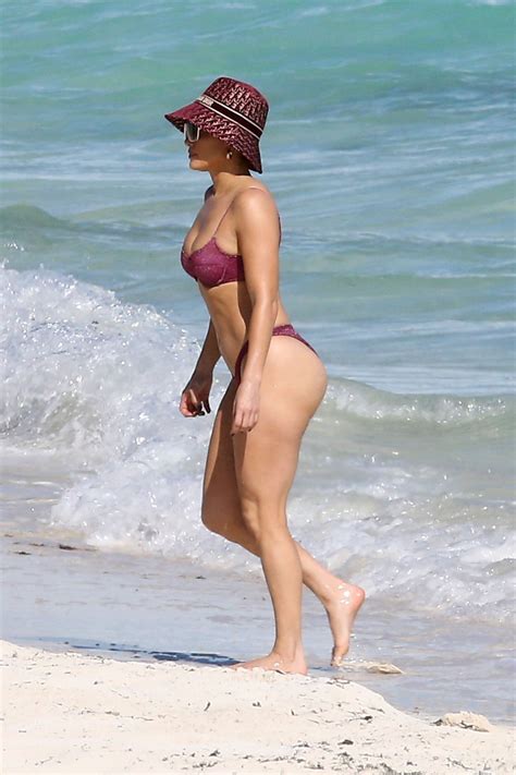 Jennifer Lopez Sexy Tiny Bikini Hot Celebs Home