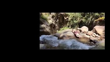 Satisfacción plena con Lilyan una latina sensual XVIDEOS