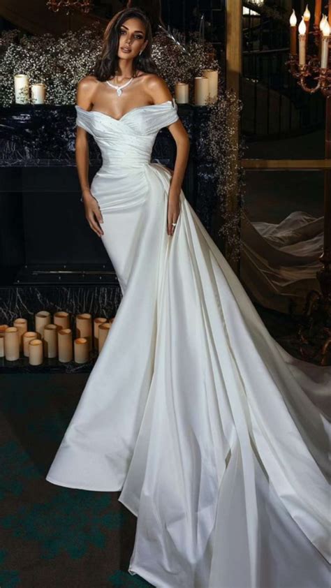 Pin By On Makeup And Womens Fashion Classy Wedding Dress Stylish