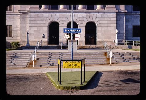 state line, texarkana, texas and arkansas, 1979 : r/Arkansas