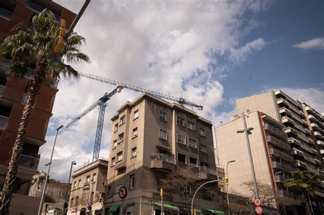 La Compraventa De Viviendas Acelera Su Ca Da Hasta El Y Marca