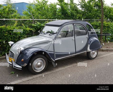 Citroen Deux Chevaux Citro 235 N 2cv Deux Chevaux Car Stock Photo