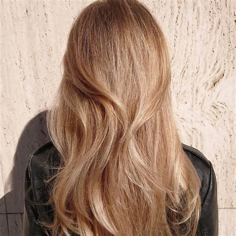 14 Scorching Warm Blonde Hair Ideas And Formulas Wella Professionals