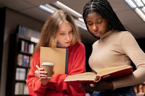 Troca de livros na Anhanguera conheça o Livros em Movimento