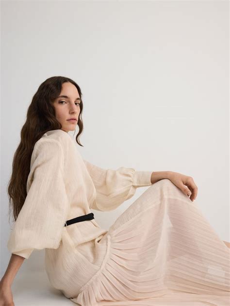 Vestido Maxi En Mezcla De Lyocell Color Nude RESERVED 084BW 02X