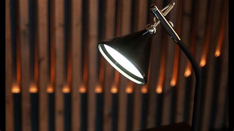 Настольная лампа Uniel TLD-569 Black - YouTube