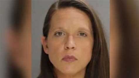 So belohnte Lehrerin ihre Schüler für Sex mit ihr oe at