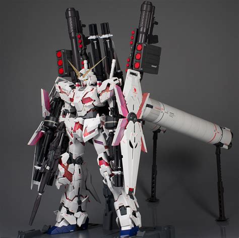 ガンプラ 塗装改修完成品 160 Pg ユニコーンガンダム プラモデル