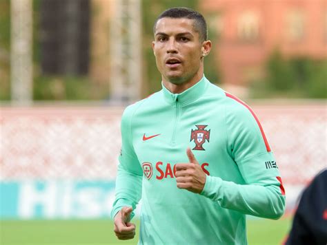 Ronaldo ចតទក ករប មសដវនខងជង នរតរន ជករបរកត សលប