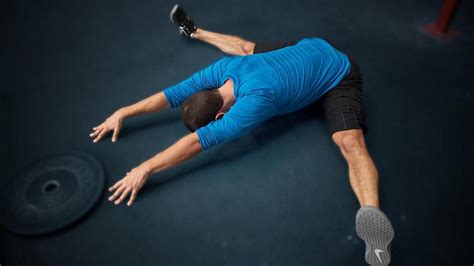 What Is Ballistic Stretching Exercise | Runningshorts