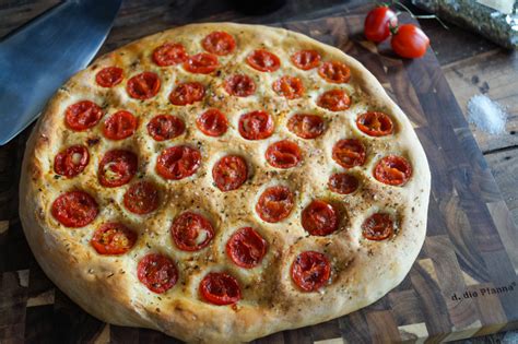 Focaccia Mit Tomaten Und Meersalz Cooking Italycooking Italy