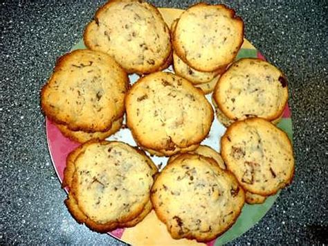 Recette de Cookies moelleux aux pépites de chocolats.