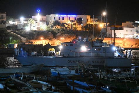 Numerosi Migranti Approdano A Lampedusa Ulteriori 4 Sbarcati Oggi