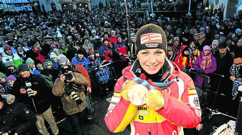 Feuerwerk Für Ehrenbürgerin Magdalena Neuner