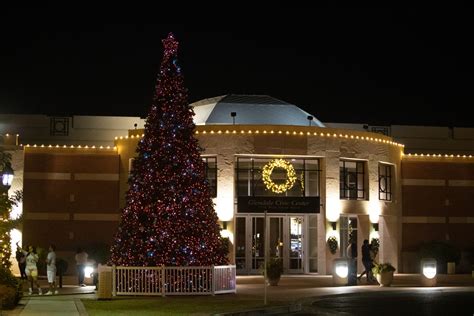 Glendale Glitters 2023 Christmas lights are shining. Here's a look