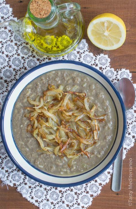 Moujadara Libanais Pur E De Lentilles Avec Riz Et Oignons Saut S