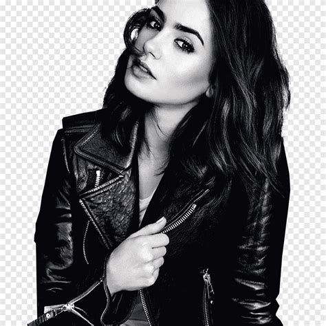 Lily Collins Mujer Con Chaqueta Haciendo Una Pose Png Pngegg