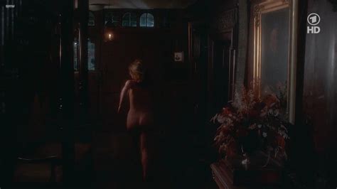 Naked Lisa Foster In Fanny Hill