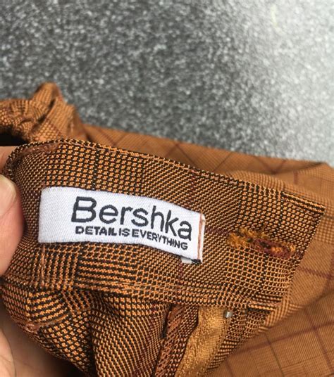 BERSHKA MUSTARD PANTS ORIGINAL COUNTER Fesyen Wanita Pakaian Wanita