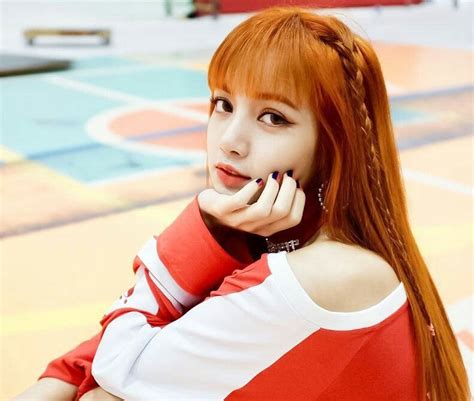 Biodata Lisa Blackpink Lengkap Dengan Profil Fakta And Foto Terbaru