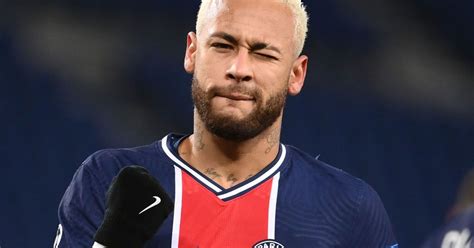 Mercato Ça Sent La Fin Entre Neymar Et Le Paris Saint Germain