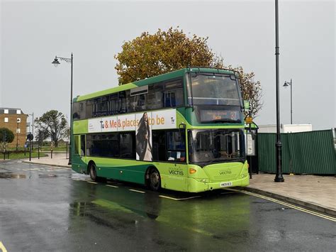 Southern Vectis HW09BCO One Of A Handful Of Scania Omnidec Flickr