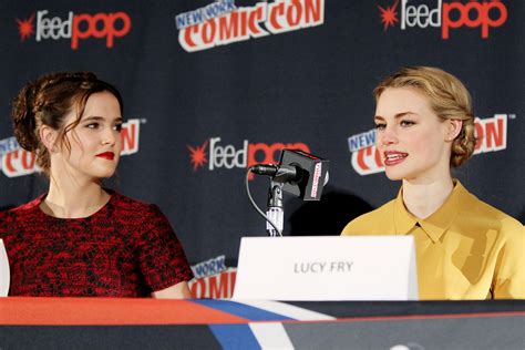 Ny Comic Con 2013 Zoey And Lucy The Vampire Academy Blood Sisters