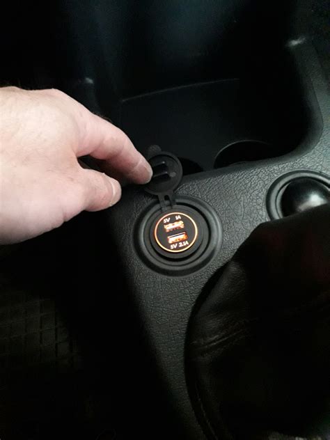 Стационарная USB розетка вместо прикуривателя — Peugeot Partner, 1,6 л ...