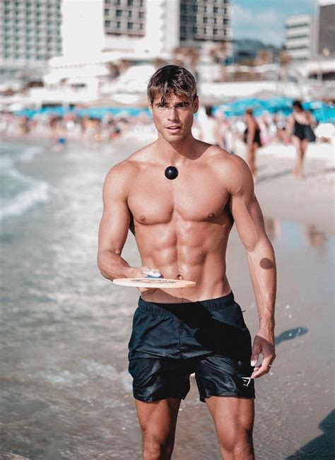 WE LOVE HOT GUYS Hottest Guys Of Summer