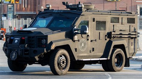 10 Of The Coolest SWAT Vehicles (And What They Can Do)