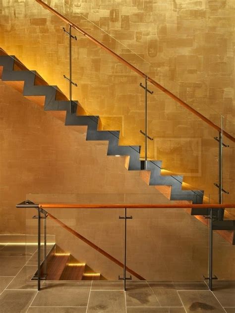 Interior Stainless Steel Zig Zag Stringer Wood Staircase China