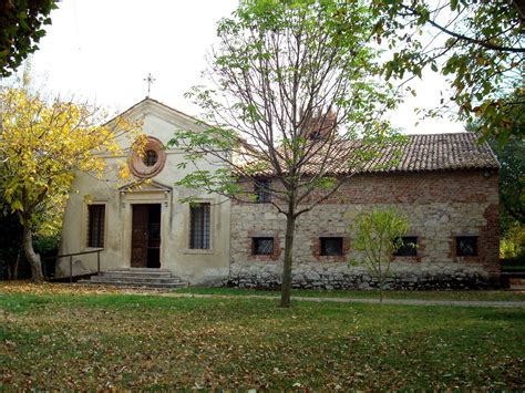 Santuario Di Santa Maria Dell Alzana Historical Site Outdooractive