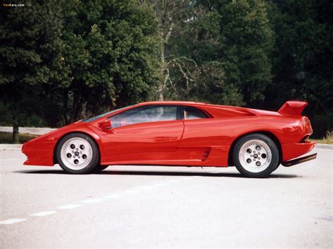 Lamborghini Diablo 1990–94 wallpapers (1600x1200)