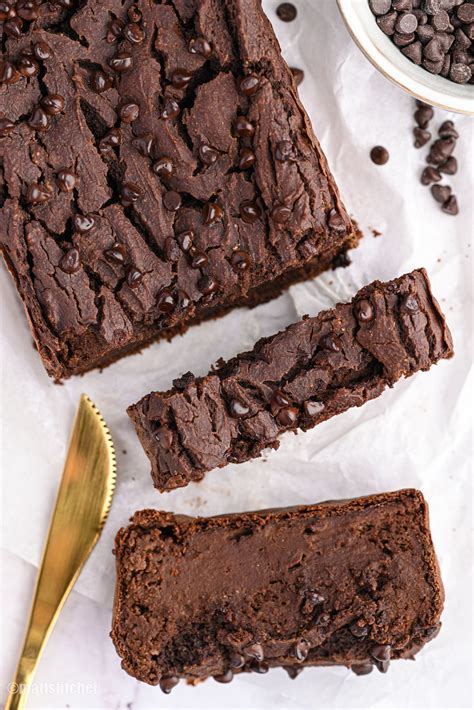 Vegan Chocolate Protein Cake with Yogurt