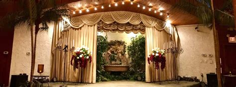 Viva Las Vegas Wedding Chapel - Ceremony Packages & Elvis Prices