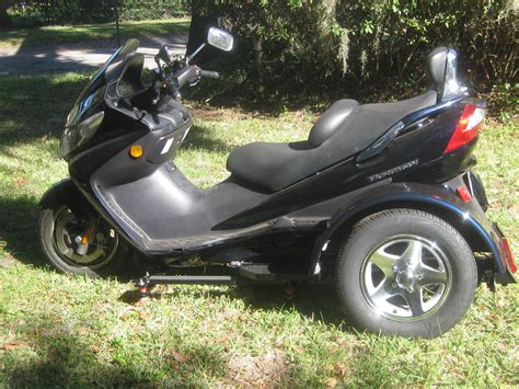 Suzuki Burgman Scooter With Richland Roadster Trike Kit From Trike On