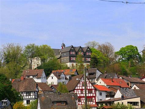 50 schönsten Schlösser und Burgen um Frankfurt am Main