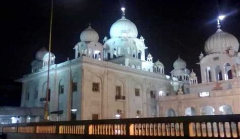 Most Iconic Gurdwaras In Delhi Gurudwara India Tours