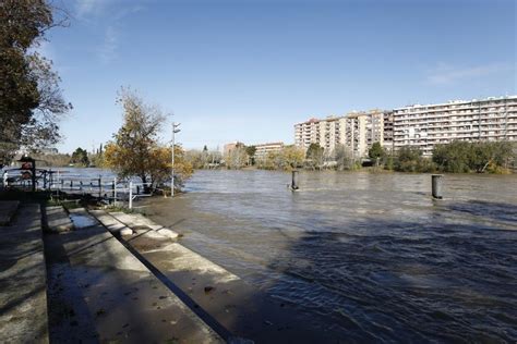 Fotos Fotos de la crecida del río Ebro en Zaragoza Imágenes