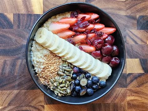 Perfect Porridge With Fruit - A Wholesome Breakfast | Xeniasbites.com