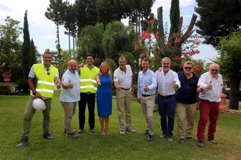 La Alcaldesa Visita Las Obras Del Futuro Hotel Del Club Med Antiguo