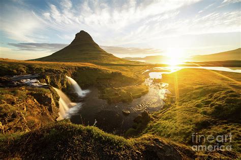 Kirkjufell Sunrise Photograph by Ernesto Ruiz - Pixels