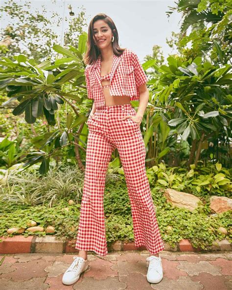 Liger Babe On Fire Ananya Panday Looks Drop Dead Gorgeous In Cute
