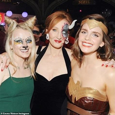 Emma Watson Sends Harry Potter Fans Wild As She Poses With Jk Rowling